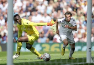edouard mendy gifts leeds goal